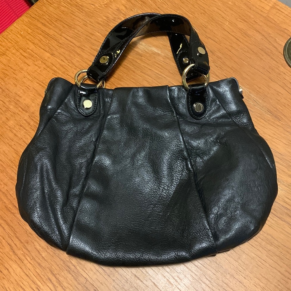 Vera Wang leather handbag